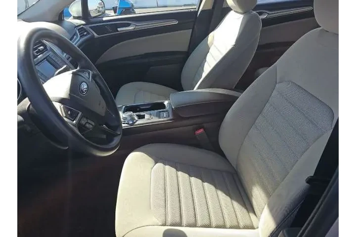 $17900 : Ford Fusion Hybrid 2018 S 4d image 5