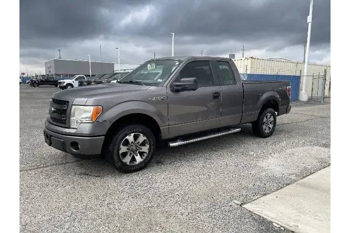 $13081 : Ford F-150 2014 4x2 STX 4dr image 4