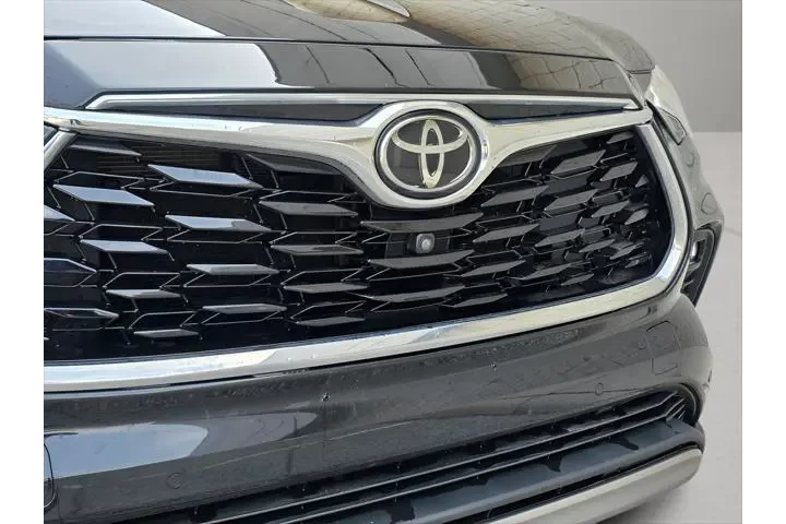 $35566 : Toyota Highlander 2020 AWD P image 9