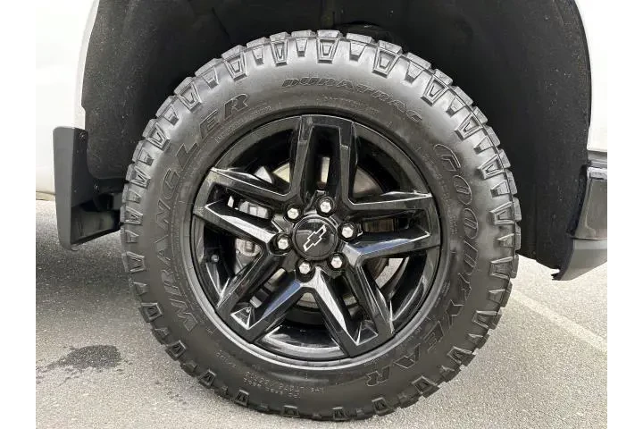 $32999 : Chevrolet Silverado 1500 202 image 6