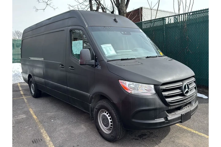 $30490 : Mercedes-Benz Sprinter 2021 image 1