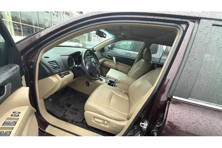 $12950 : Toyota Highlander 2013 AWD B image 2