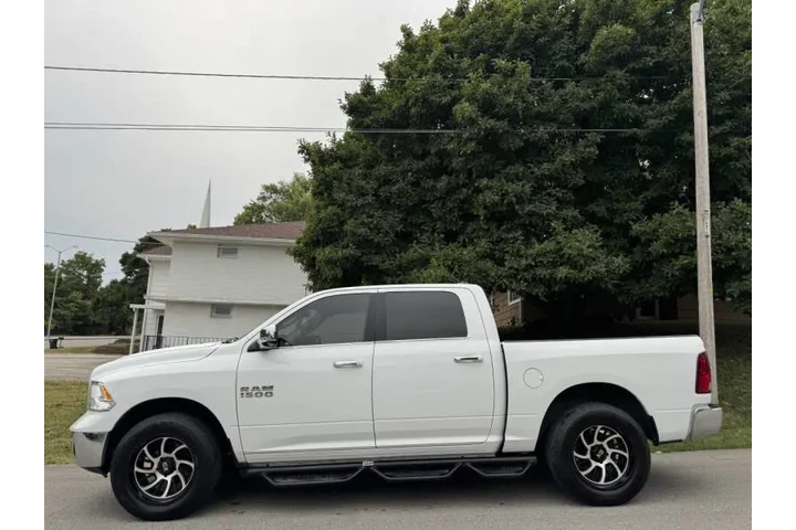 $12999 : 2017 RAM 1500 Lone Star image 4