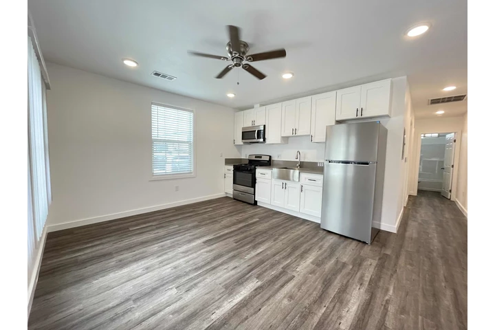$24000 : Apt 2 recamaras - remodelado image 2