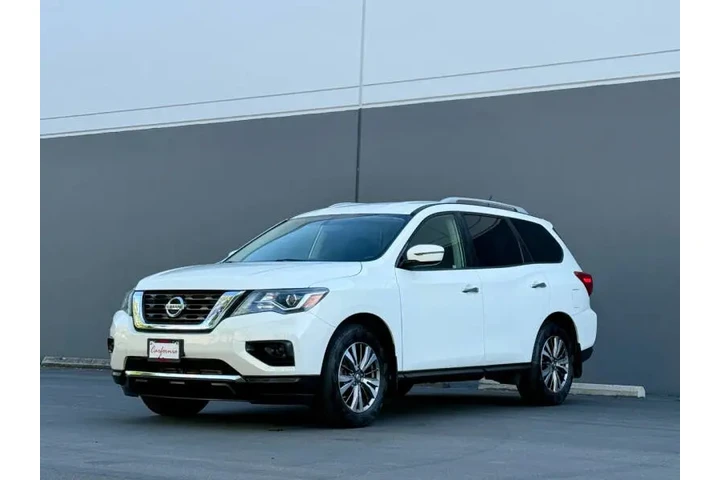 $12940 : 2018 Pathfinder S image 1
