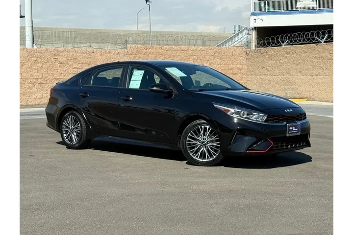 $19289 : Kia Forte 2023 GT-Line 4dr S image 1