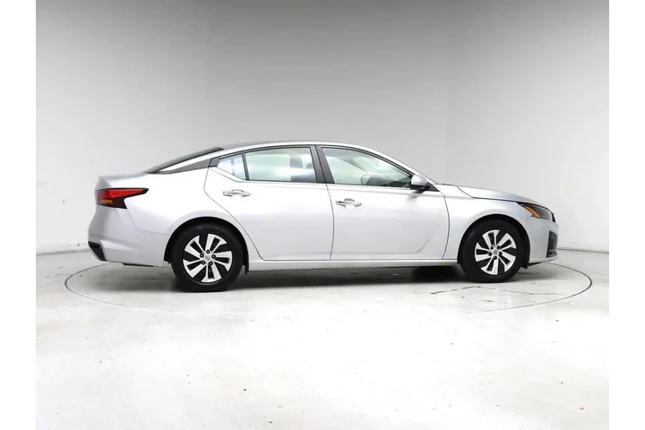 $18998 : Nissan Altima 2023 2.5 S 4dr image 7