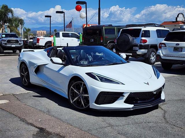 $72995 : 2021 Corvette image 2