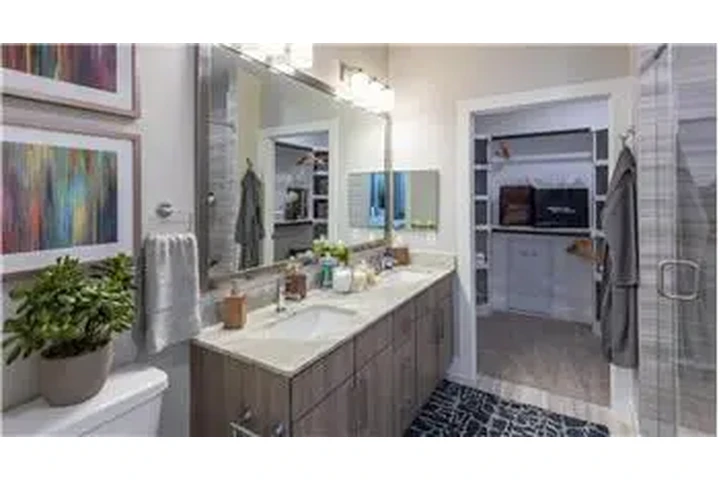 $4070 : Rental property with 2 bedro image 10