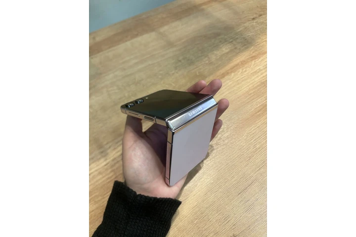 $599 : Samsung Galaxy Z Flip 5 5G image 1