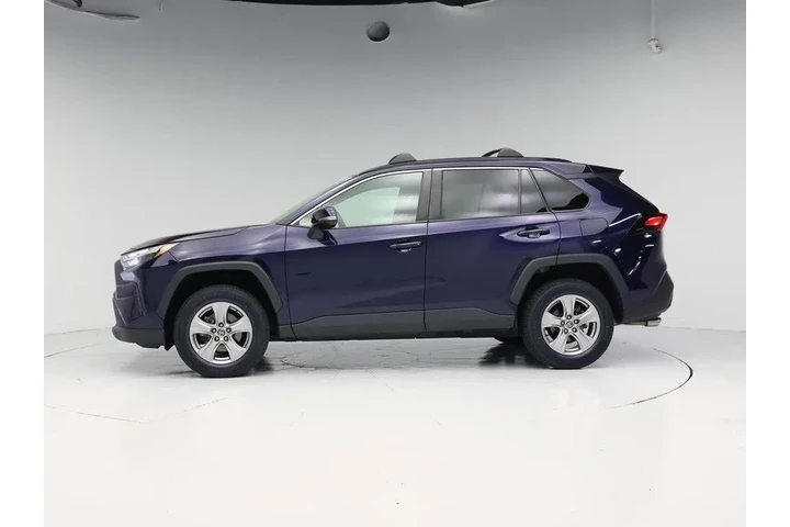 $24998 : Toyota RAV4 2022 XLE 4dr SUV image 3