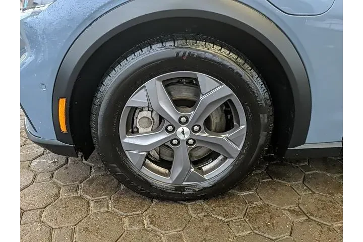 $26708 : Ford Mustang Mach-E 2023 AWD image 10