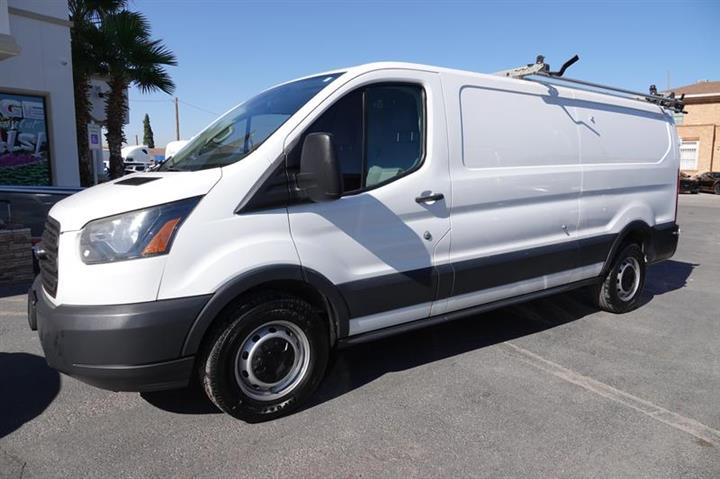 $26995 : Pre-Owned 2017 Transit 250 Va image 5