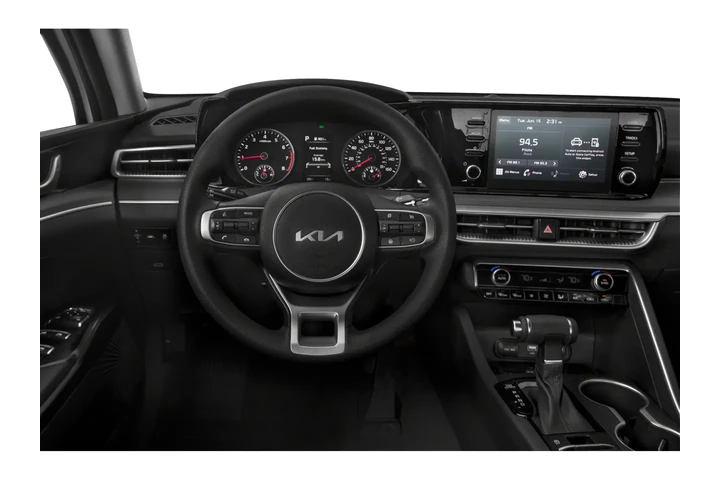 $22450 : 2022 K5 GT-Line image 4