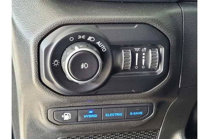 $31988 : Jeep Wrangler Unlimited 2022 image 9