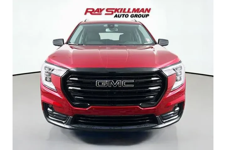 $28975 : GMC Terrain 2023 AWD SLT 4dr image 2