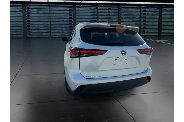 $33999 : Toyota Highlander Hybrid 202 image 7