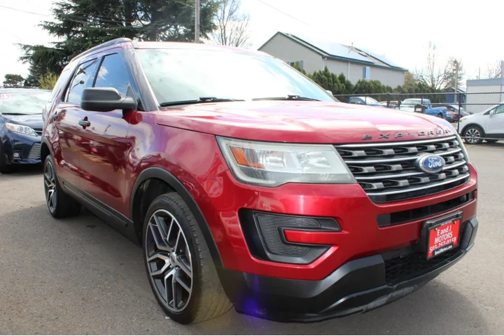 $12995 : 2016 Explorer FWD 4dr Base image 8