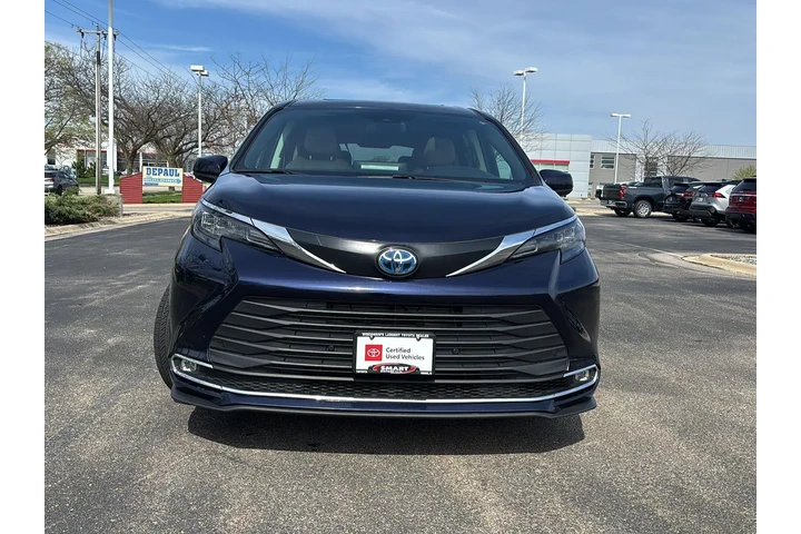 $41733 : Gold Certified 2024 Sienna XLE image 6