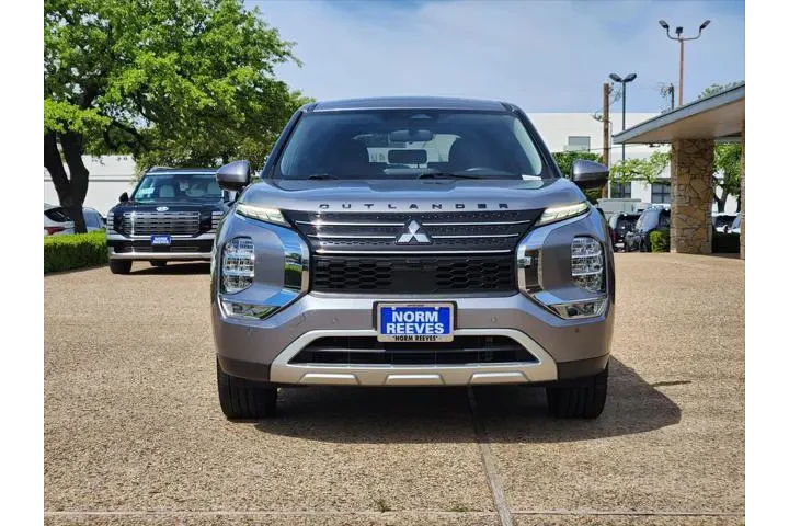 $19747 : Mitsubishi Outlander 2022 SE image 2