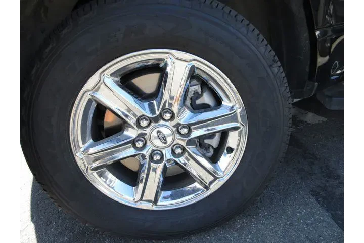 $36861 : Ford F-150 2025 4x2 XLT 4dr image 5