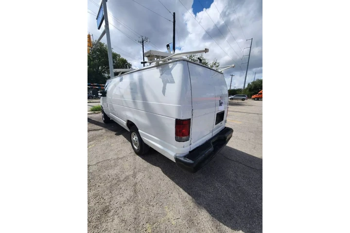 $11995 : 2011 FORD E350 SUPER DUTY CAR image 8
