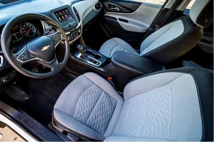 $10955 : Chevrolet Equinox 2020 LS 4d image 4