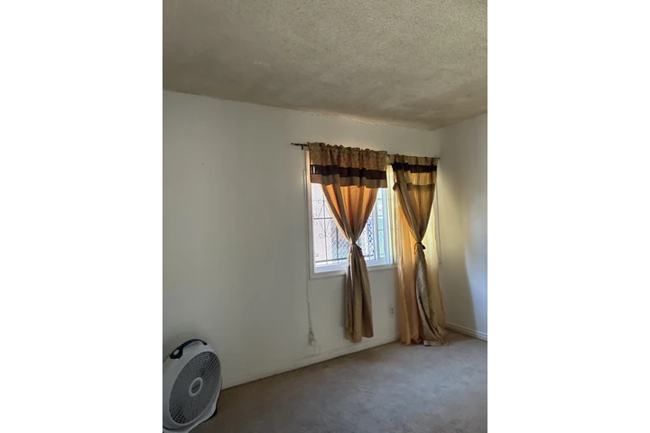 $850 : Recámara image 1