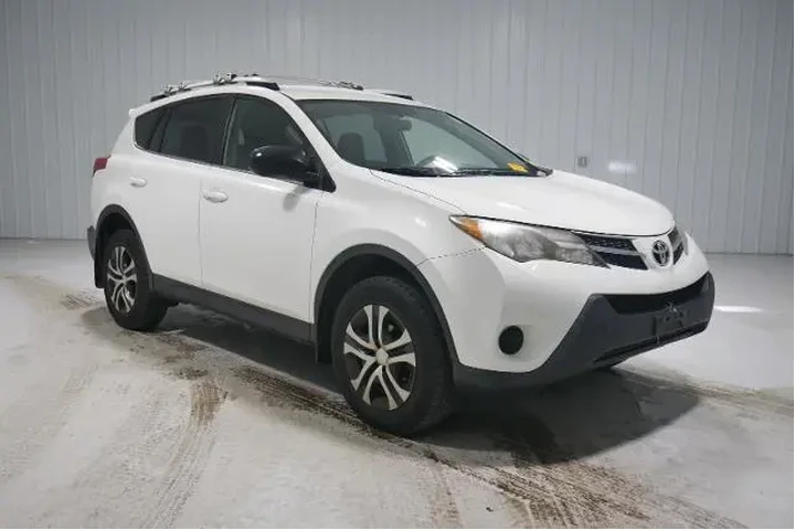 $14500 : Toyota RAV4 2015 AWD LE 4dr image 3