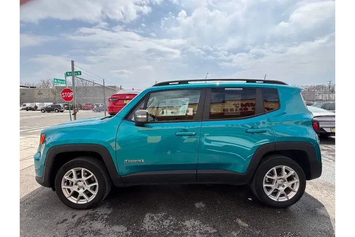 $21995 : 2021 Renegade Limited image 5