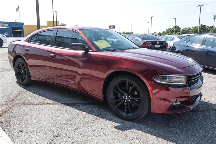 $18949 : 2018 Charger SXT Plus image 3