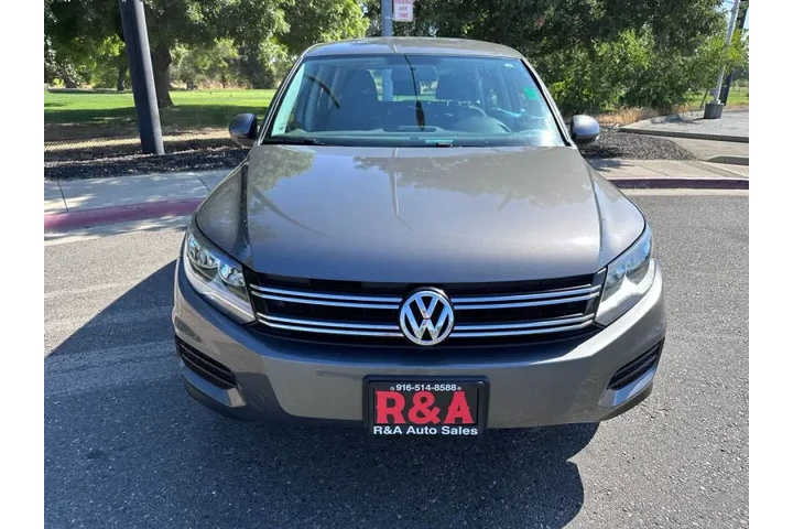 $9995 : 2012 Tiguan S image 3