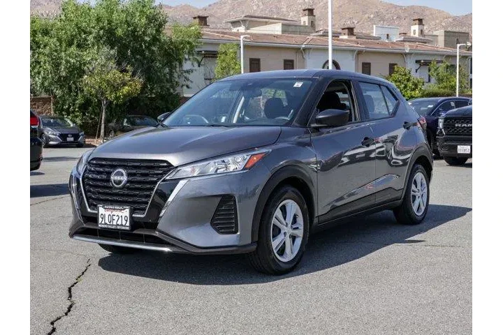 $17604 : Nissan Kicks 2024 S 4dr Cros image 8