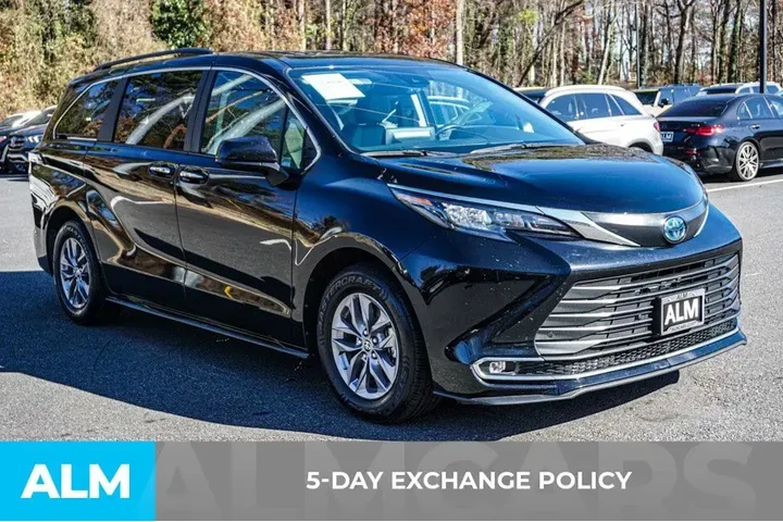 $36420 : Toyota Sienna 2024 XLE 8-Pas image 4