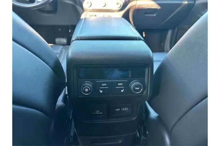 $29959 : GMC Acadia 2022 4x4 SLT 4dr image 10