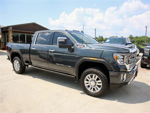 $64995 : 2022 GMC Sierra 2500HD Denali image 7