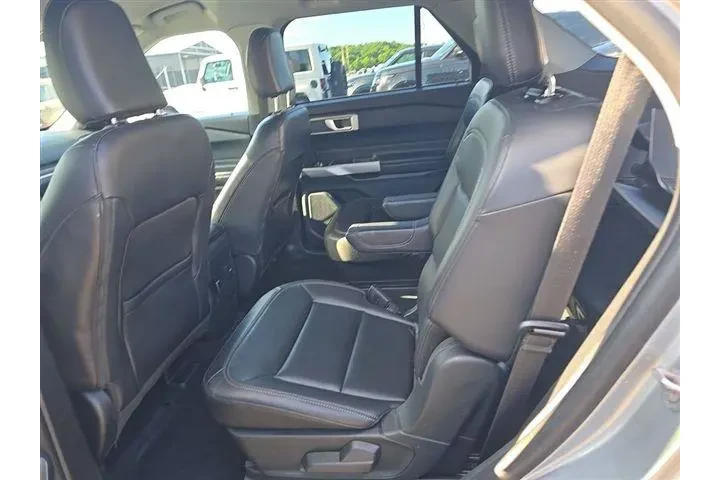 $25630 : Ford Explorer 2023 XLT 4dr S image 4