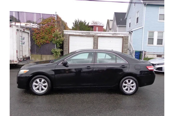 $3950 : 2011 Camry LE image 7