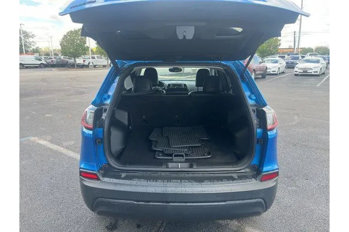 $18808 : Jeep Cherokee 2020 4x4 Latit image 8