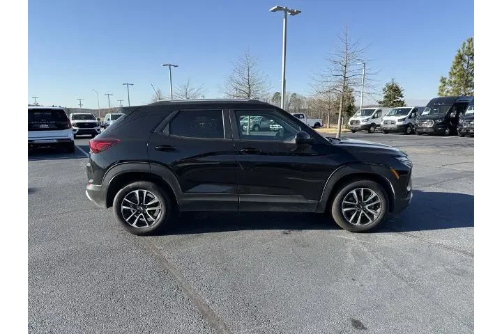 $20902 : Chevrolet Trailblazer 2025 L image 9