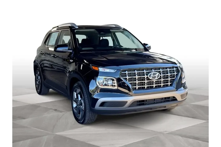 $17854 : Hyundai VENUE 2025 SEL 4dr C image 2