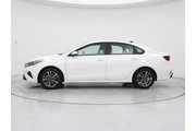 $16998 : Kia Forte 2024 LXS 4dr Sedan thumbnail