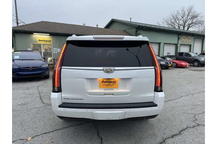 $20900 : 2016 Escalade Premium Collect image 5