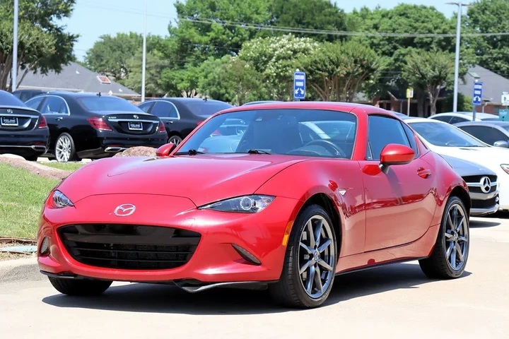 $22979 : 2017 MX-5 Miata RF Grand Tour image 5
