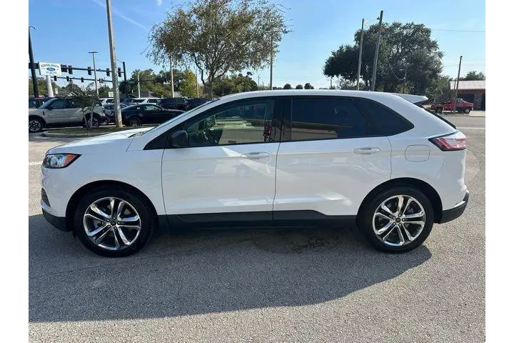 $19825 : Ford Edge 2023 AWD SE 4dr Cr image 6