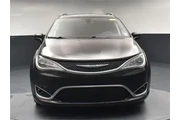 $8365 : Chrysler Pacifica 2018 Touri thumbnail