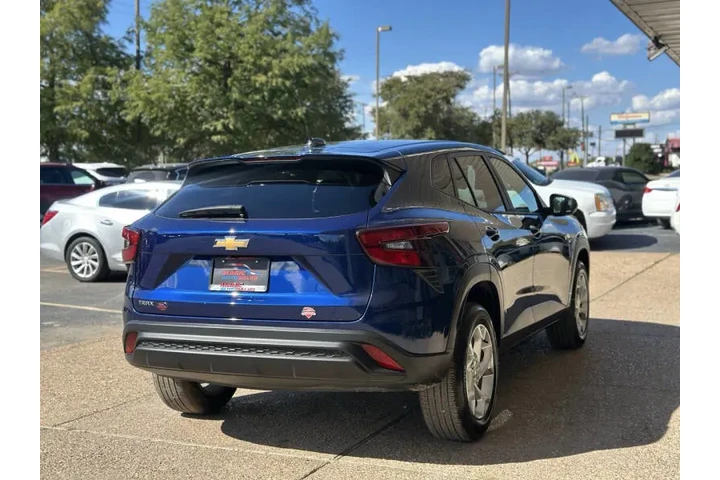$20999 : 2024 Trax LS image 9