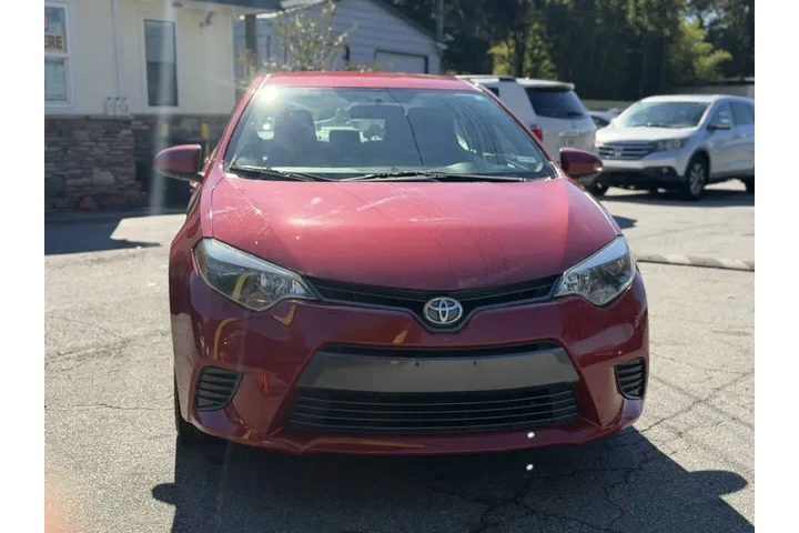 2015 Corolla LE image 9