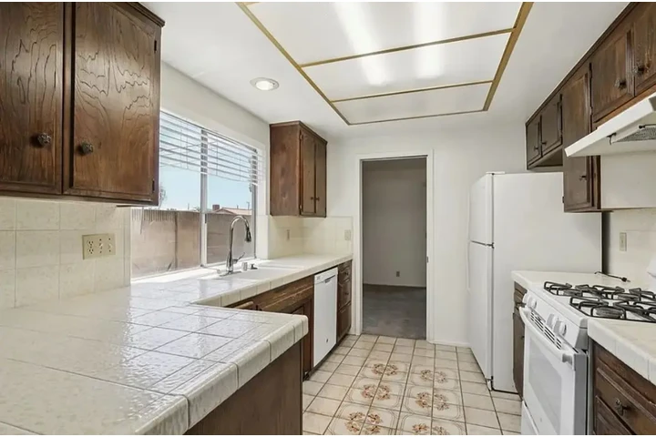 $2500 : 3 Bedroom Home In Inglewood image 6