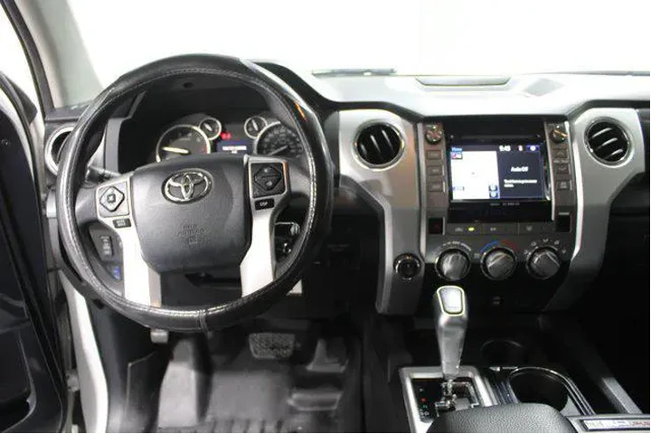 $24915 : Toyota Tundra 2016 4x4 TRD P image 2